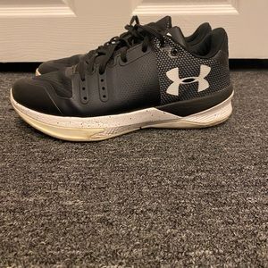 Women’s Under Armor Black trainers shoes size 8